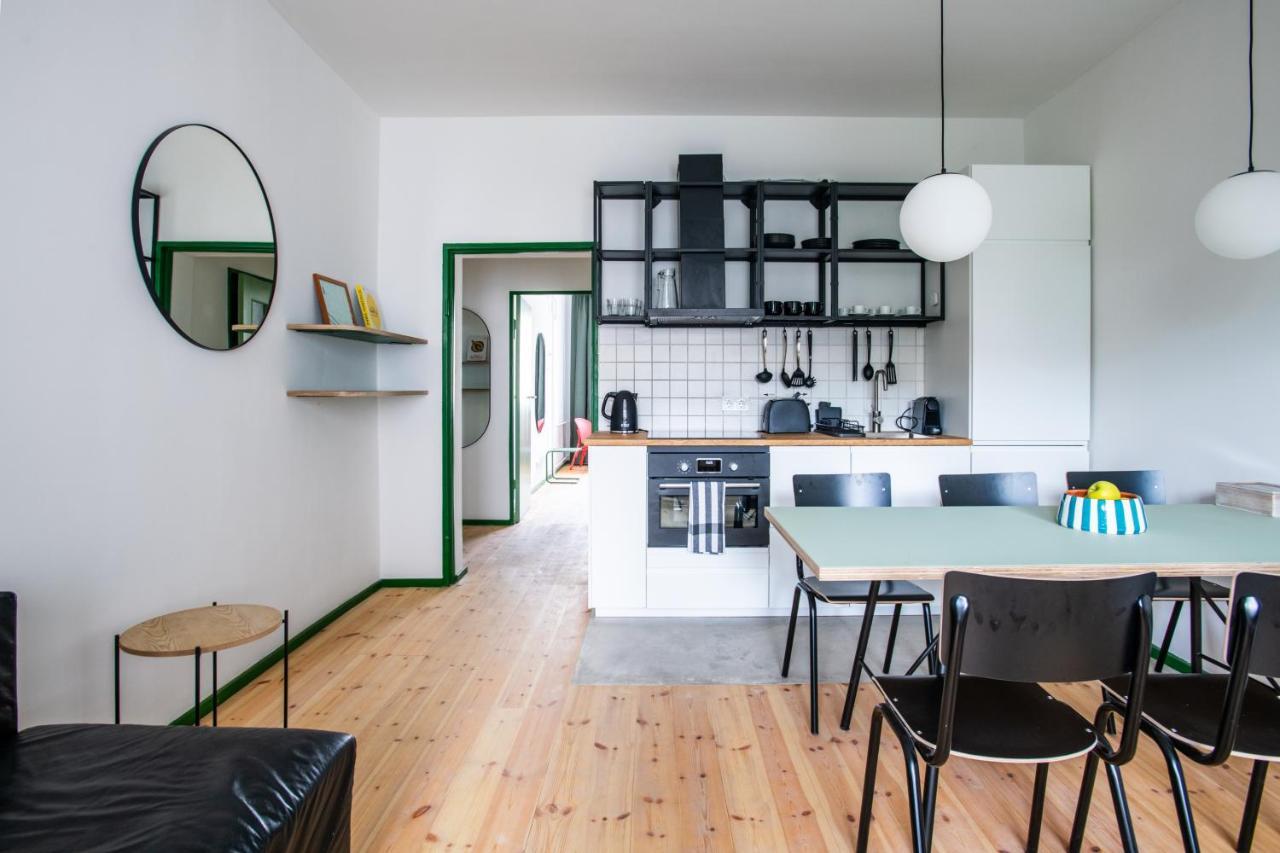 Flattering - Aparthotel
